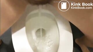Preggo scat on the toilet