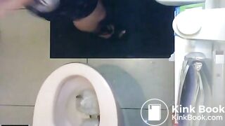 Girl Pooping - video 30 - video 2