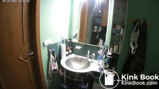 Woman pooping in Toilet 230