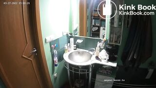 Woman pooping in Toilet 228