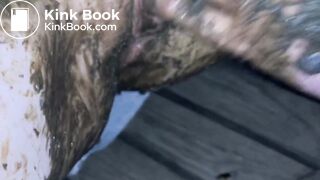 Fingering her with dogpoo