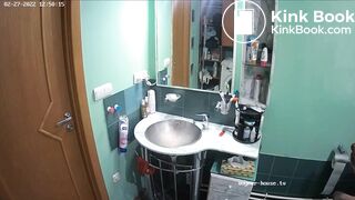 Woman pooping in Toilet 226