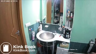 Woman pooping in Toilet 226