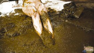 Catwoman Lyndra in cowshit