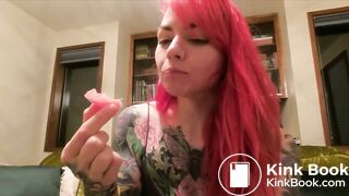 spicy food affects her