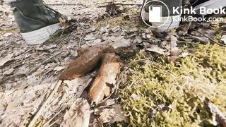 We had to hurry this time... a lot of families walking