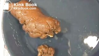 Hot blonde teen poops for us