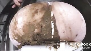 Sweet betty shitting in pantyhose