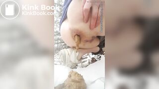 Shitting in the snow - video 3