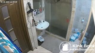 Woman pooping in Toilet 220