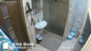 Woman pooping in Toilet 220