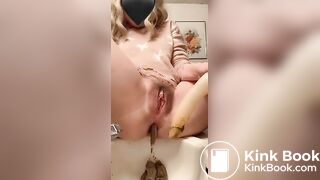 Anal shit in the sink