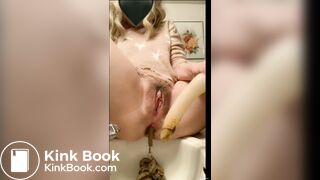 Scat dildoing asshole in sink