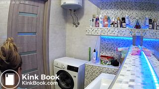 Woman pooping in Toilet 217