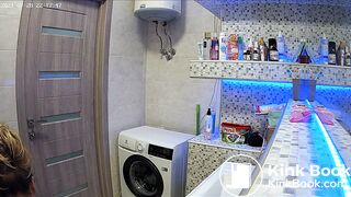 Woman pooping in Toilet 217