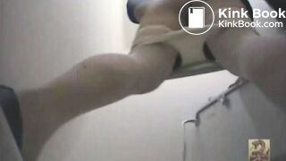 beauty in toilet KF001_31