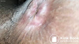 Lamiendo caca de negra