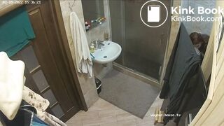Woman pooping in Toilet 208