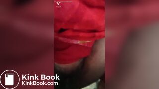 Desi women pooping ..