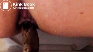 Love when boys watch me pooping <3