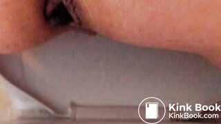 Love when boys watch me pooping <3