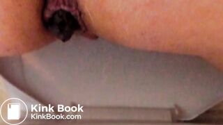 Love when boys watch me pooping <3