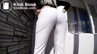 Scat slut in dirty white jeans