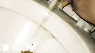 Asian woman having a shit - video 2