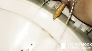 Asian woman having a shit - video 2