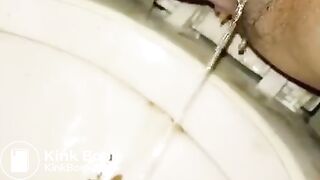 Asian woman having a shit - video 2