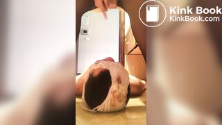 chinese femdom toilet slave eat and drink