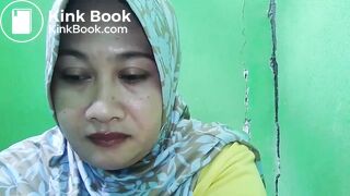 HIJAB DIARRHEA FART PT2