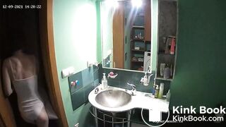 Woman pooping in Toilet 202