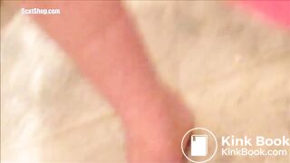 Shorts poop - video 8