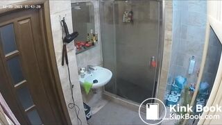 Woman pooping in Toilet 206
