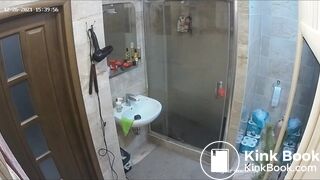 Woman pooping in Toilet 206