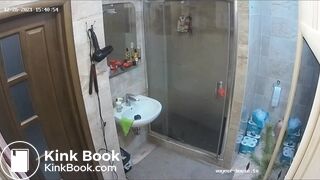 Woman pooping in Toilet 206
