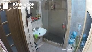 Woman pooping in Toilet 206