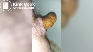 Amateur girl shitting - video 6