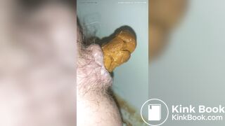 Amateur girl shitting - video 6