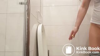 hotel poop