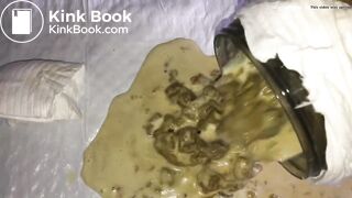 BLACK GIRL SHITTING IN ICE CREAM POT