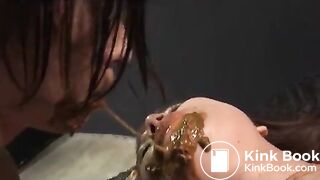 Shit in her hand - video 2