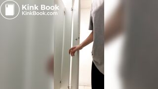 Girl pooping after coffee