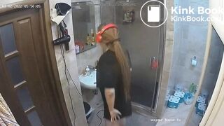 Woman pooping in Toilet 183