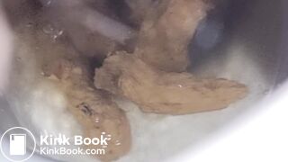 Girl Pooping & Farting Public
