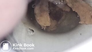 Girl Pooping & Farting Public