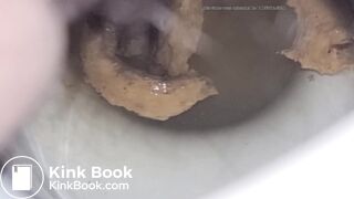 Girl Pooping & Farting Public