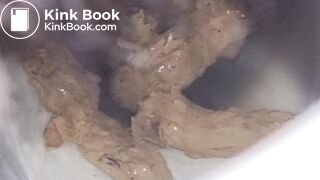 Girl Pooping & Farting Public