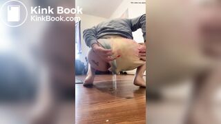 hot girl poops her shorts